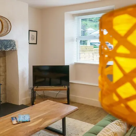 Дом отдыха Wansfell Nook - Log Burner, Garden & Parking Эмблсайд